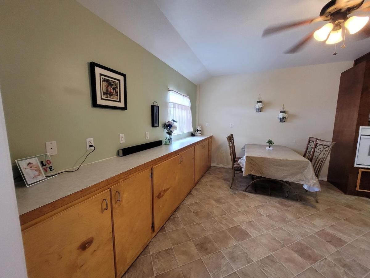 Tesla'S Lake Escape Onalaska Exterior photo
