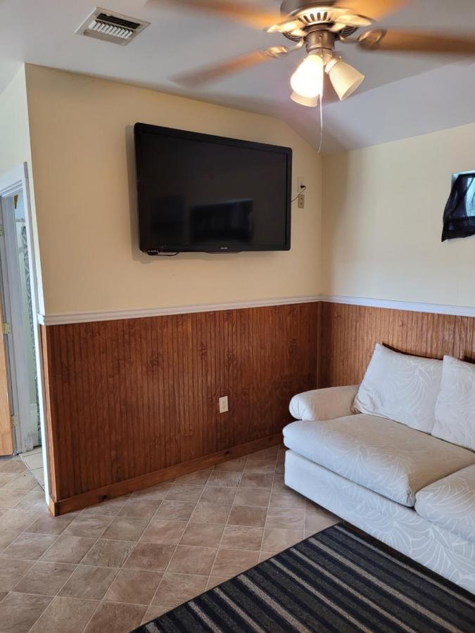 Tesla'S Lake Escape Onalaska Exterior photo