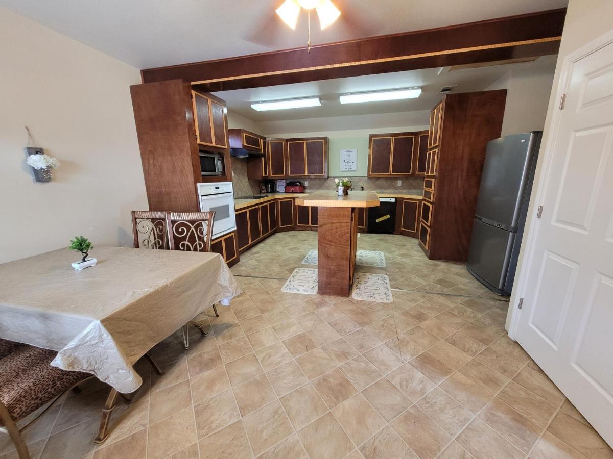 Tesla'S Lake Escape Onalaska Exterior photo